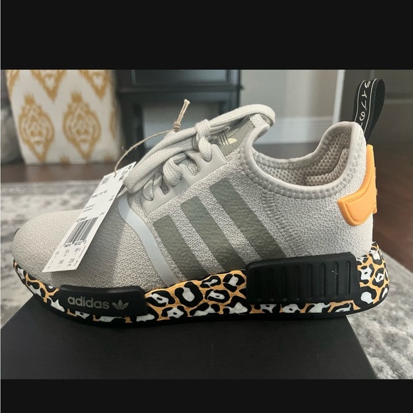 Adidas NMD R1 Women's Sneakers - Gray and Black - Picture 3 of 5